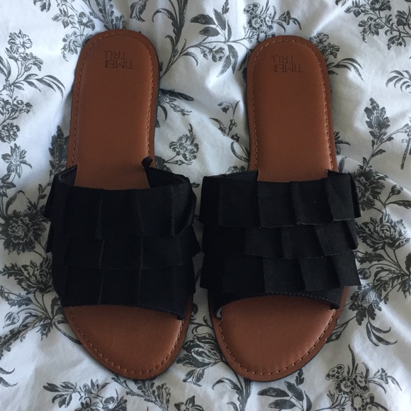 time and tru ruffle sandals